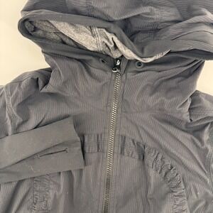 Lululemon Define Jacket Women‎ 4 Black Pinstripe Hooded Thumbholes Zip Up